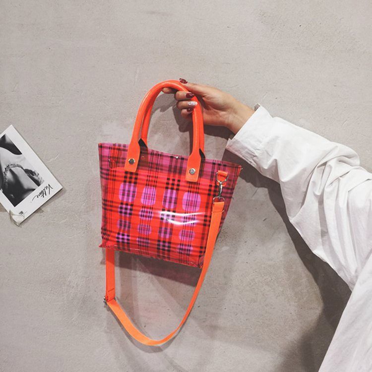 Rutigt Tryck Fatformade Crossbody-Väskor