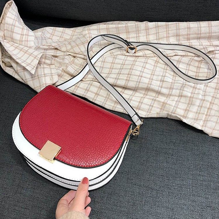 Tråd Pu Sadel Tvåfärgad Crossbody-Väska