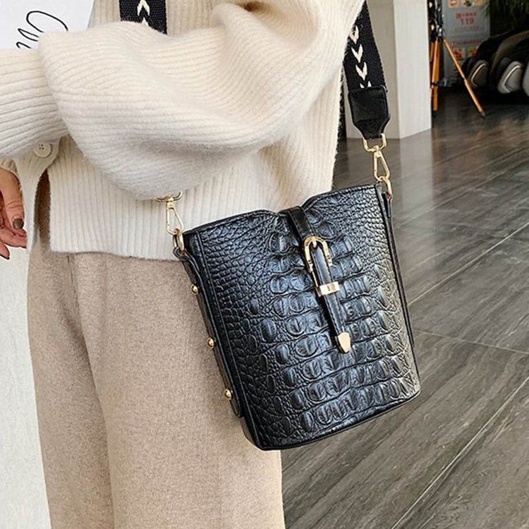 Trådalligator Pu Rektangel Crossbody-Väskor