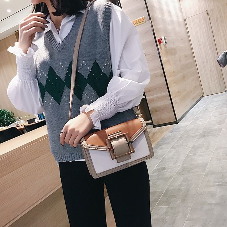 Vanliga Pu Bältesdekorerade Rektangulära Crossbody-Väskor