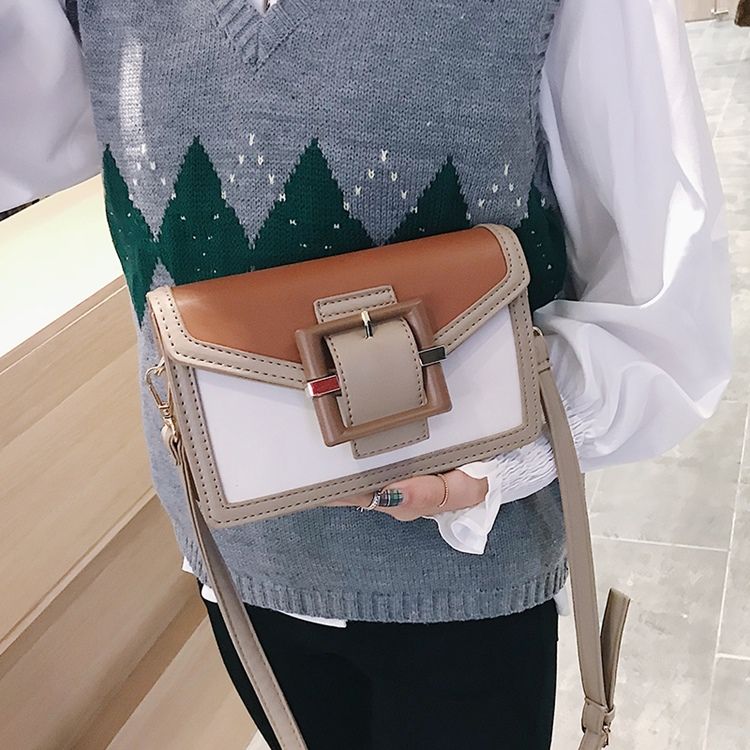 Vanliga Pu Bältesdekorerade Rektangulära Crossbody-Väskor