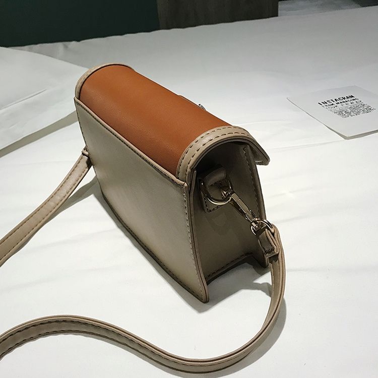 Vanliga Pu Bältesdekorerade Rektangulära Crossbody-Väskor