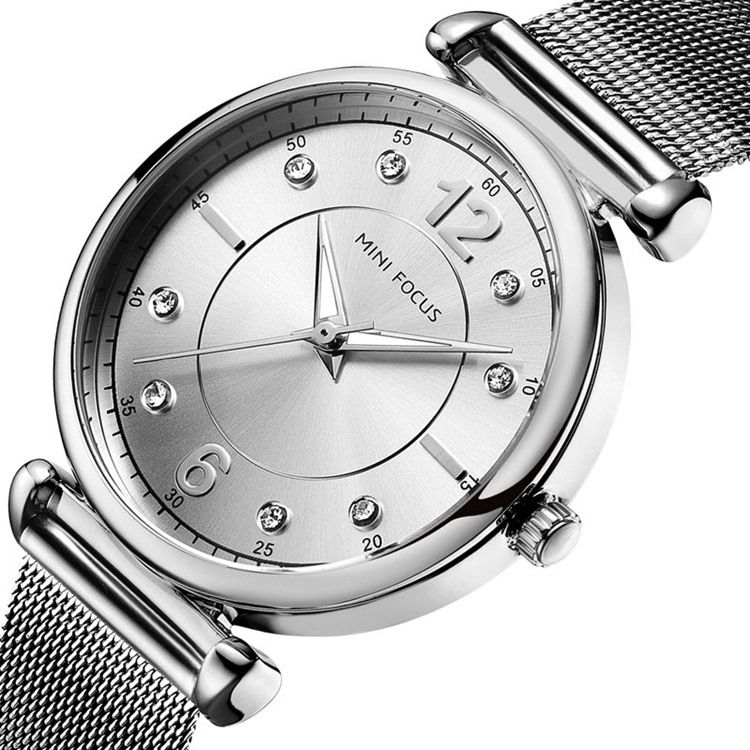 Classics Steel Band Quartz Diamante Damklocka